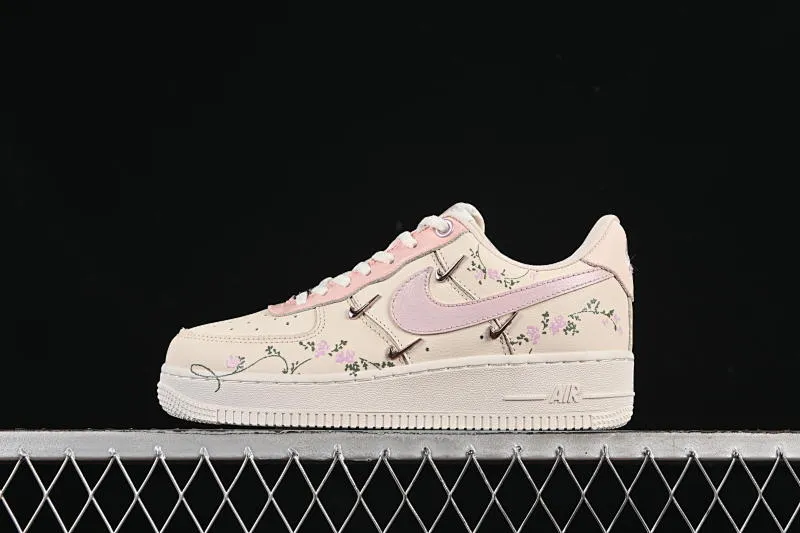 All categories Nk Air Force 1 Air Force series Nk Air Force 1 Low Nike Air Force 1'07 Low "Light Pink Flowers" Hand-painted graffiti Light pink diffused flowers Air Force 1 low-top casual sports shoes FV8110-182